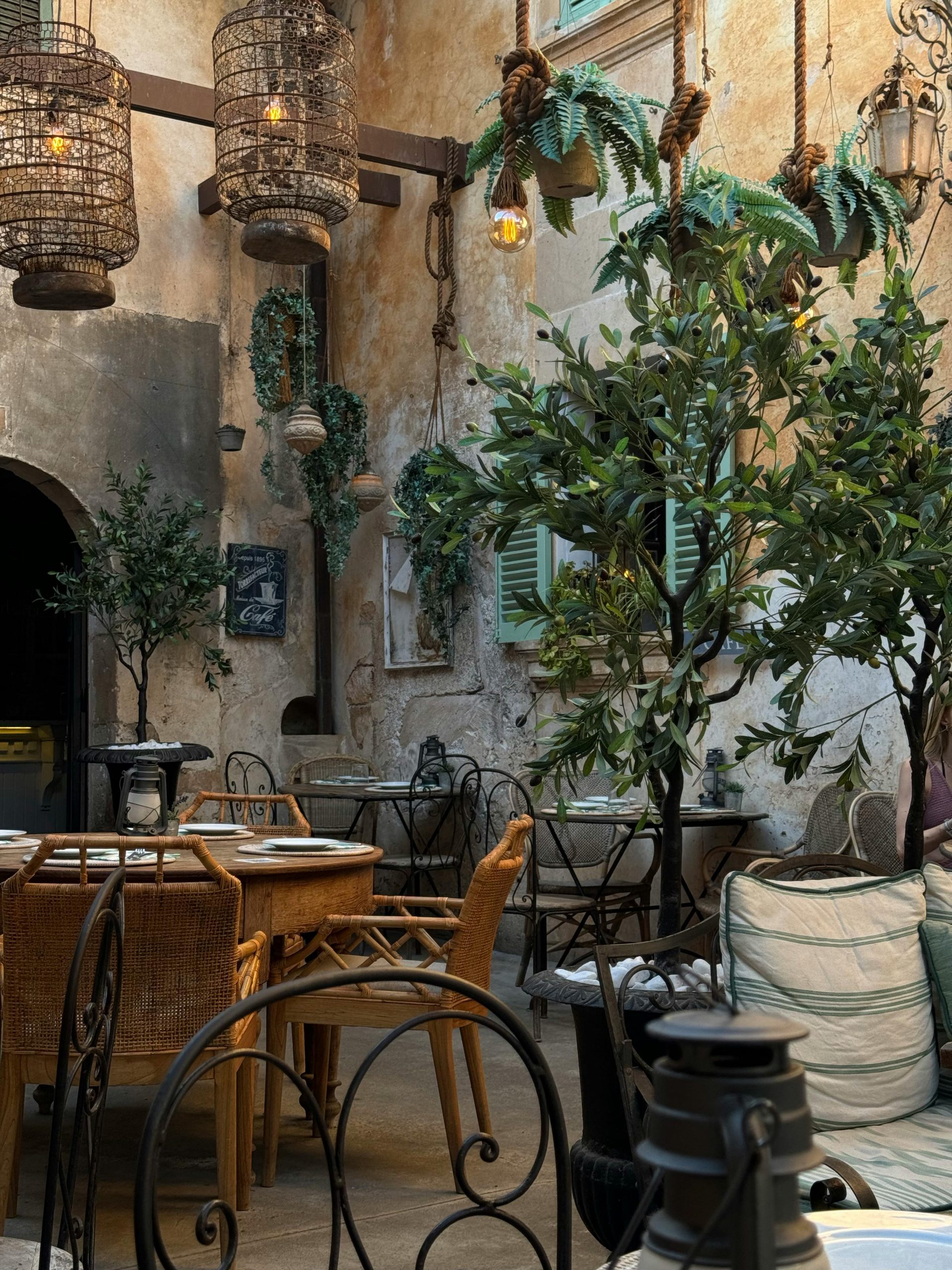 cristian-andres-rodriguez-La dolce vita italy destination management company_italian_interior designer