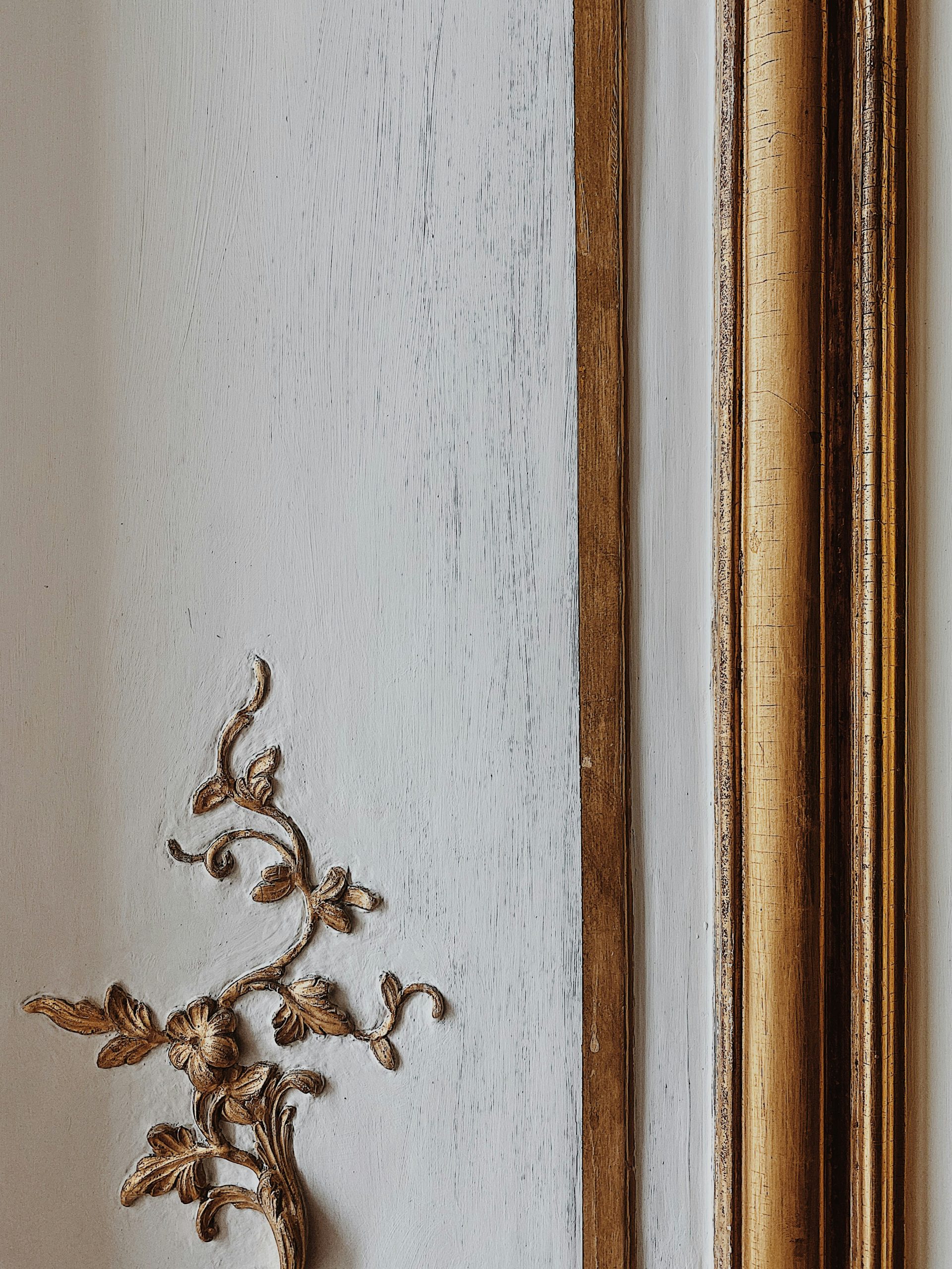 emilie-christensen-La dolce vita italy destination management company_facades_painting decoration