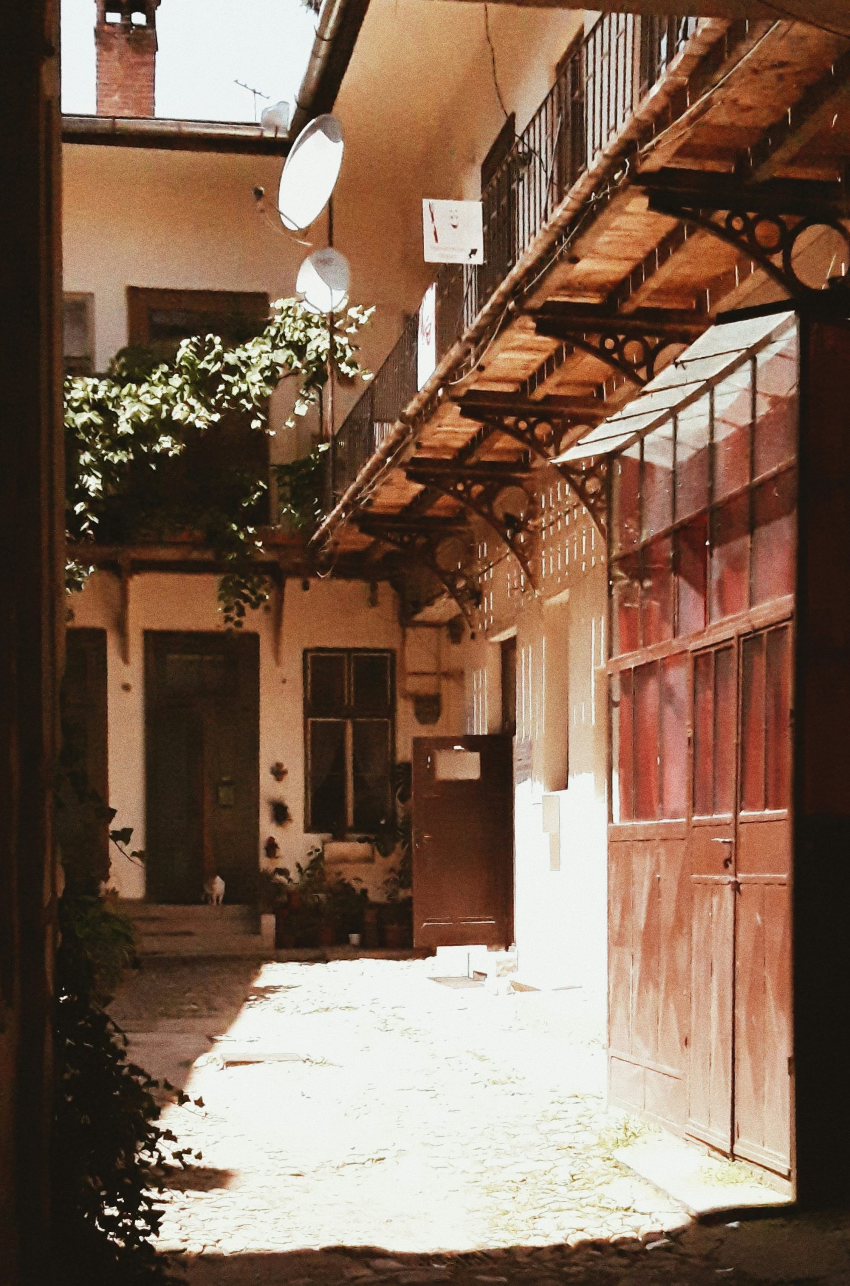 georgiana-daria-La dolce vita_italy destination management company_based in US_destination wedding in italy_custom travel to italy_italy retreat _tour