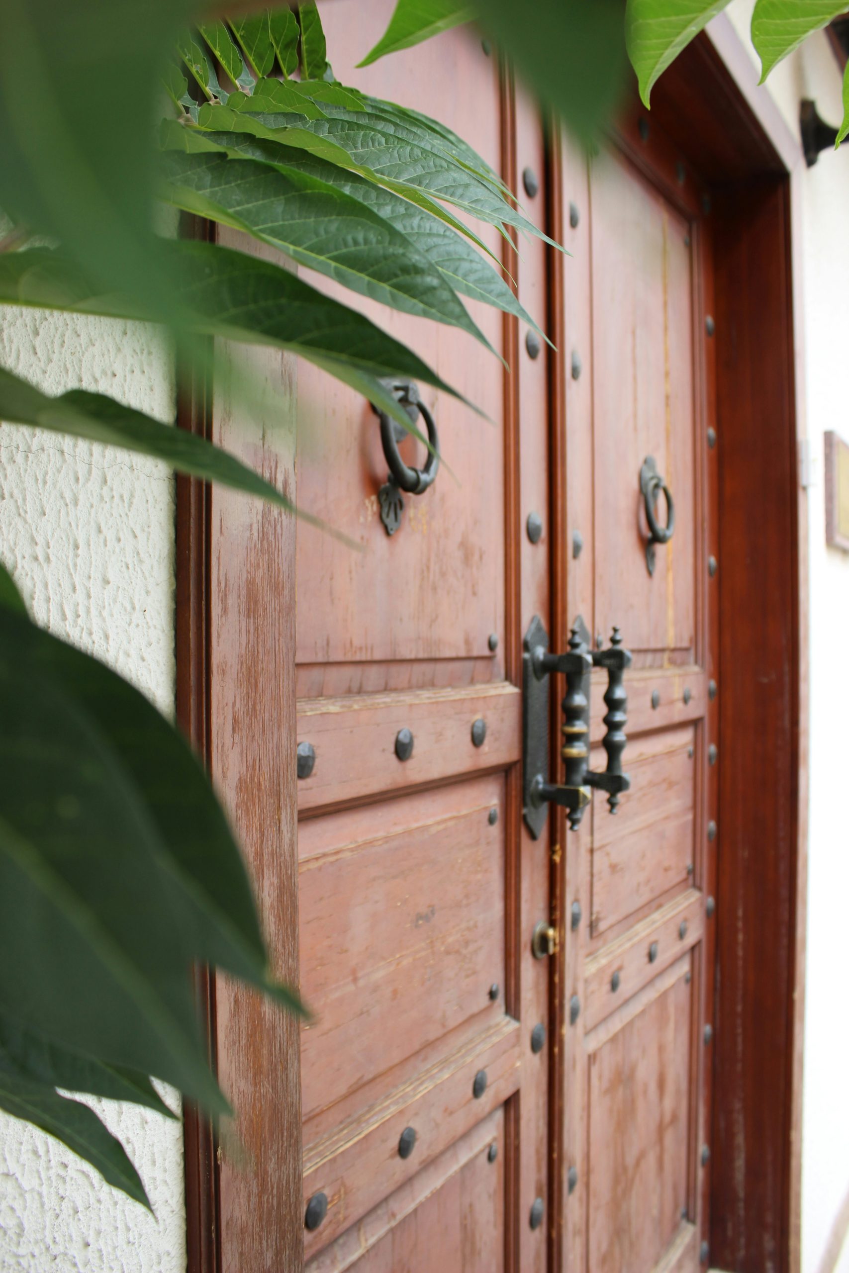 ozlem-La dolce vita italy destination management company_luxury italian reclaimed materials from Italy