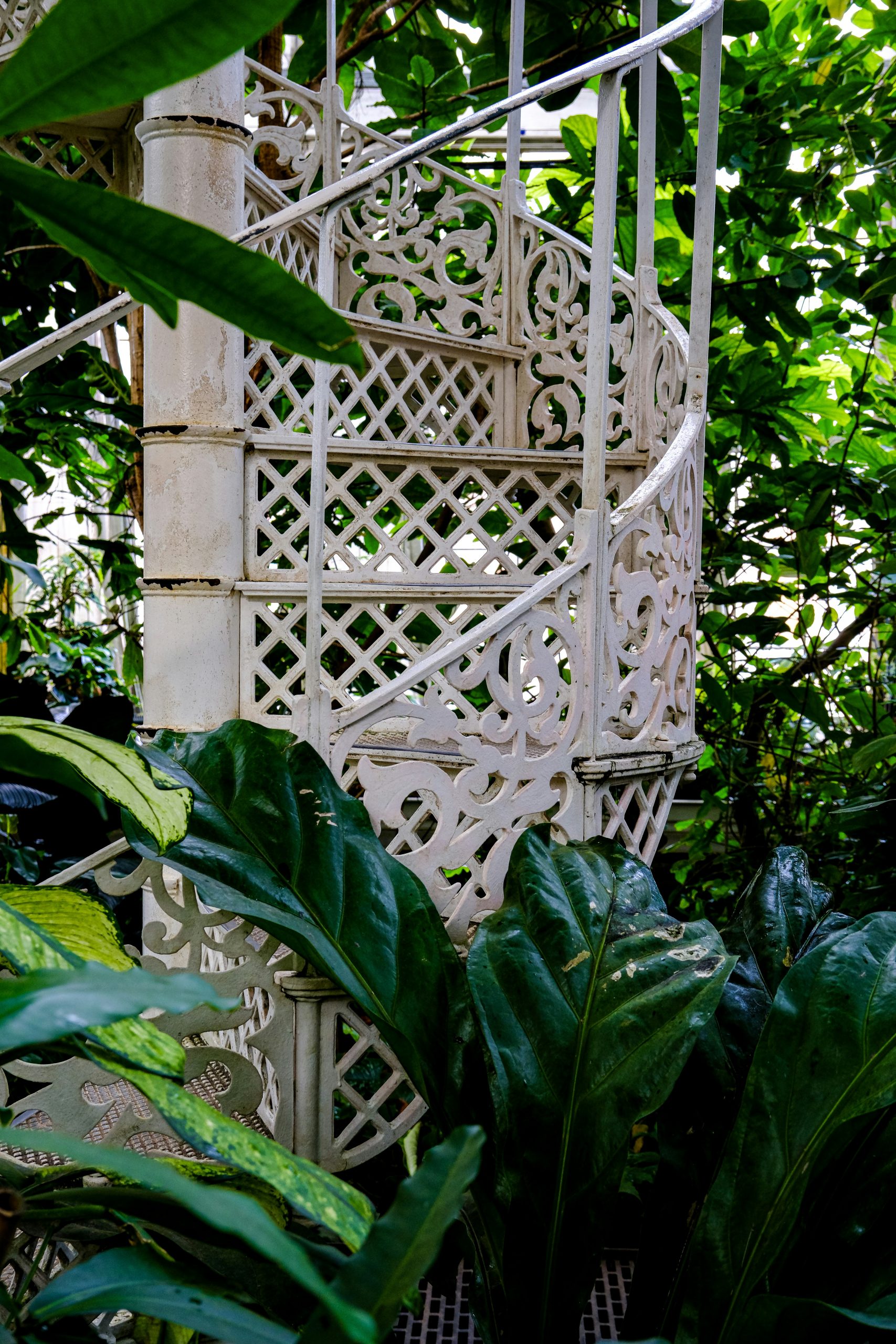 sarah-sheedy-La dolce vita italy destination management company_luxury italian reclaimed materials from Italy