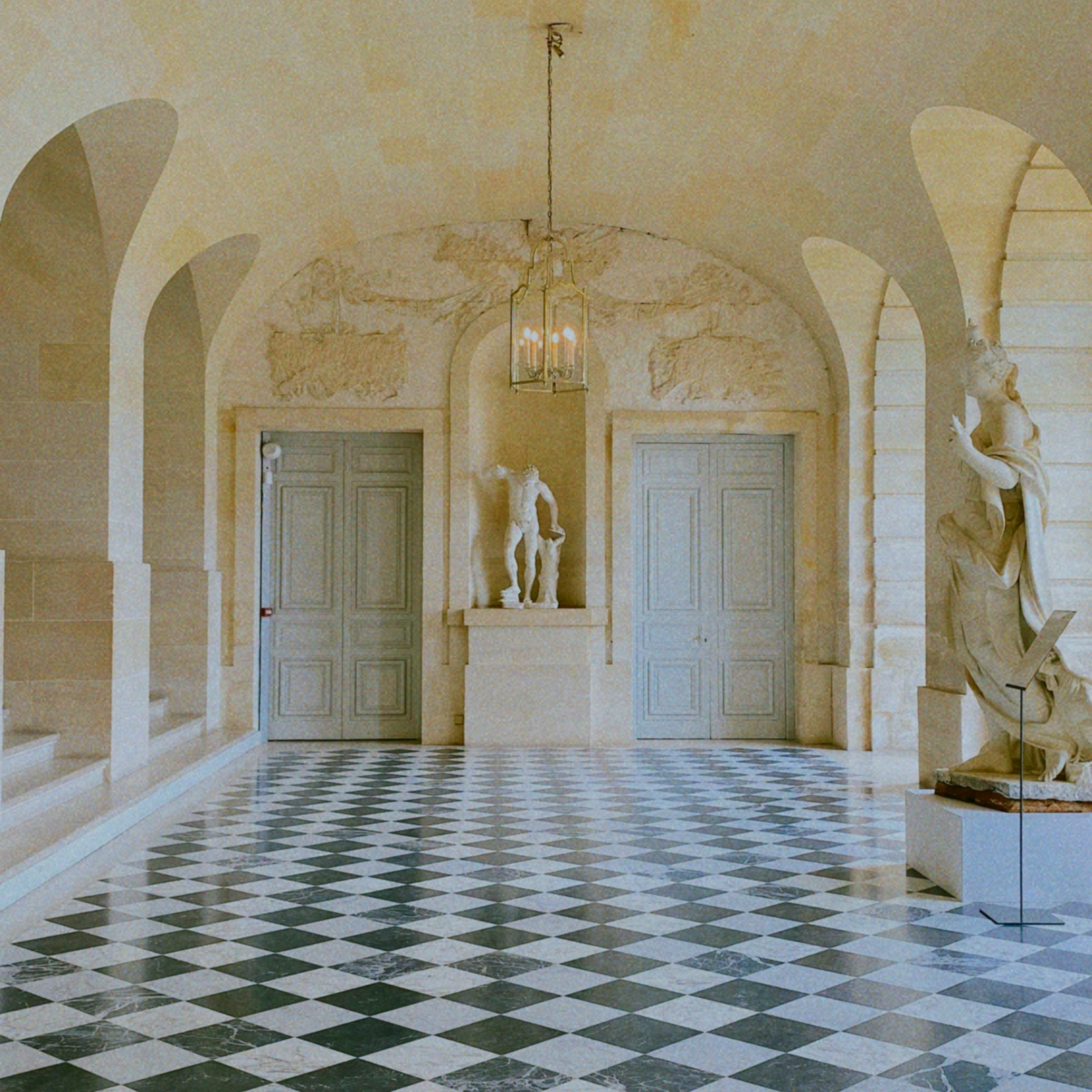 t-selin-erkan-La dolce vita italy destination management company_italian finishes